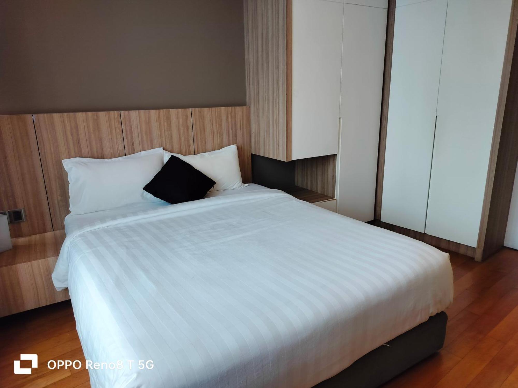 Vortex Suites Near By Klcc Kuala Lumpur Room photo
