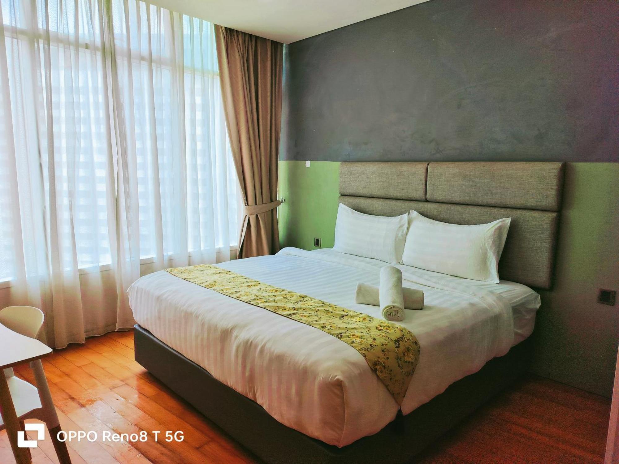 Vortex Suites Near By Klcc Kuala Lumpur Room photo
